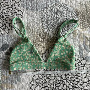 NWOT Benoa Bee Top - Medium